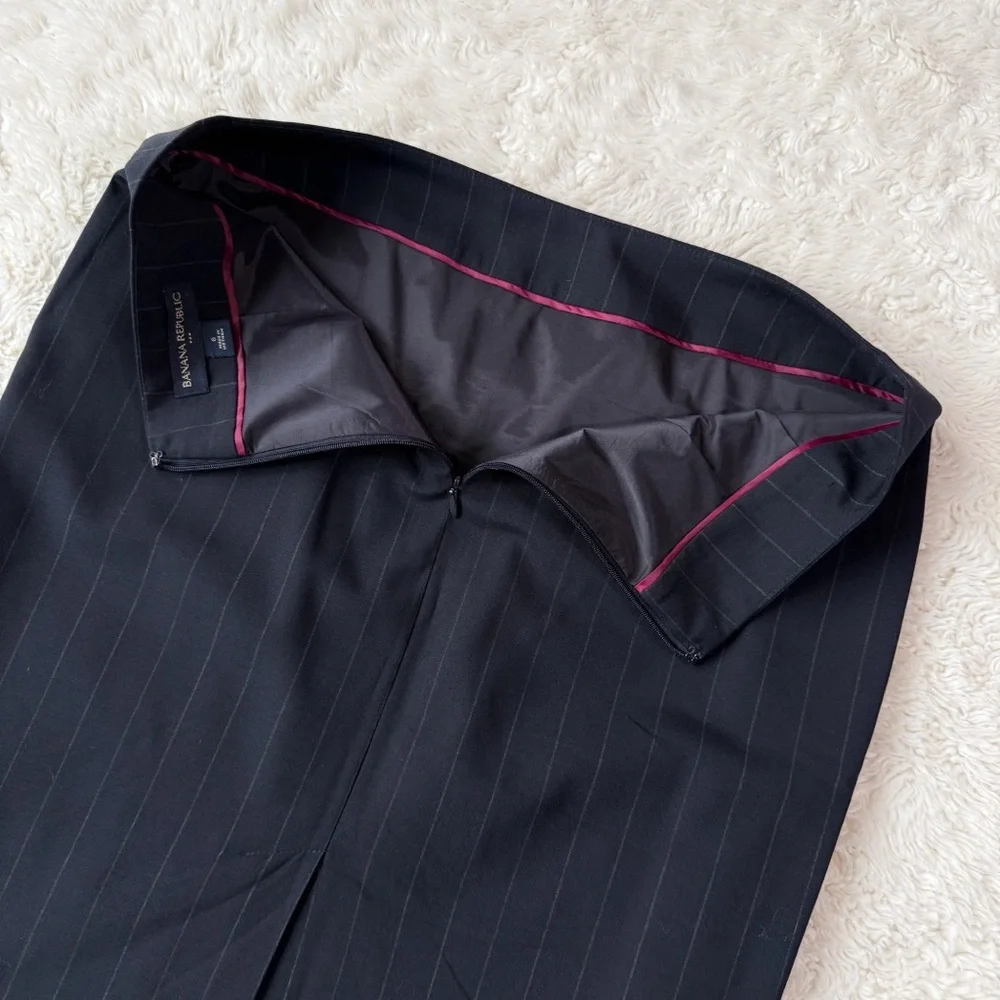 Banana Republic Woman Navy Wool Pinstripes Pencil Skirt US6 Classic Office - Picture 3 of 7